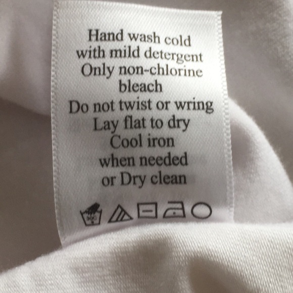 Coldwater Creek sleeveless top w/ sewn leaves10-12 - Picture 5 of 6